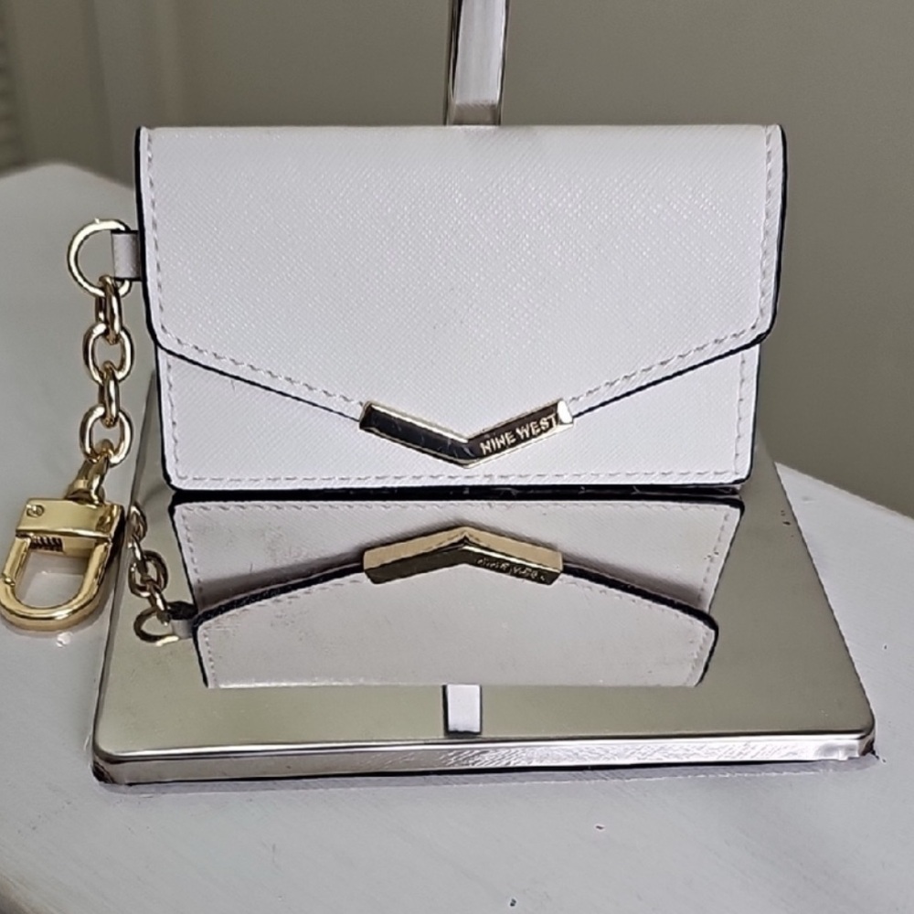 Nine West card/key holder